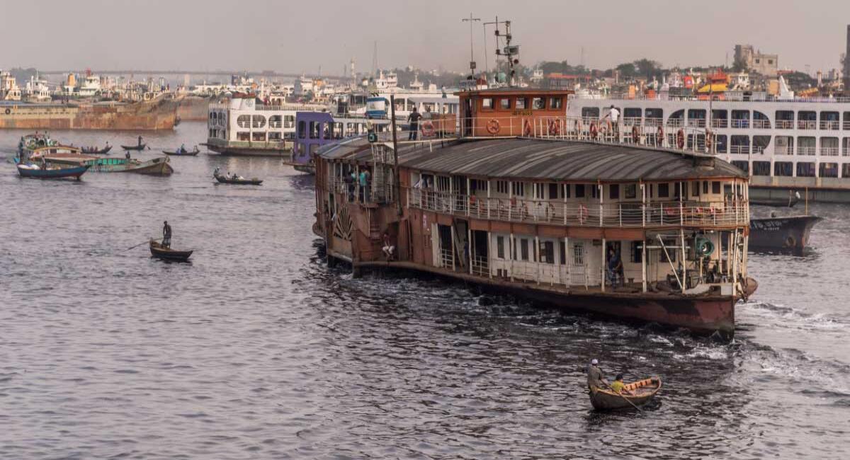 সদরঘাট কিভাবে যাবেন, থাকা, খাওয়া ভ্রমণ গাইড - ভ্রমণপ্রিয়