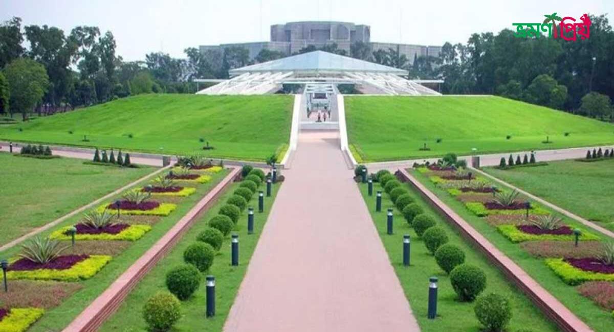 চন্দ্রিমা উদ্যান: ঢাকার বুকে এক মনোমুগ্ধকর বিশ্রামস্থল